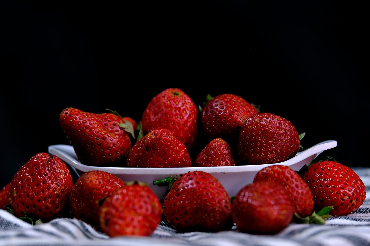 10 Healthy Snack Ideas for Kids That They'll Actually Eat